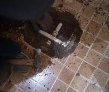 眉山卫生间漏水维修公司为您分享下卫生间渗水如何处理及注意事项