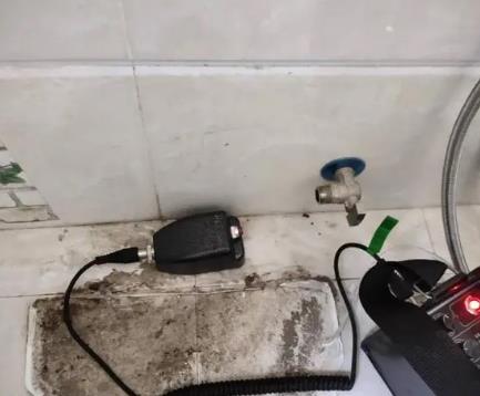 眉山屋顶漏水维修公司分享下卫生间漏水的危害及解决方法